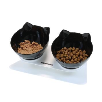 Zwarte kattenvoerbak met verhoogd ontwerp